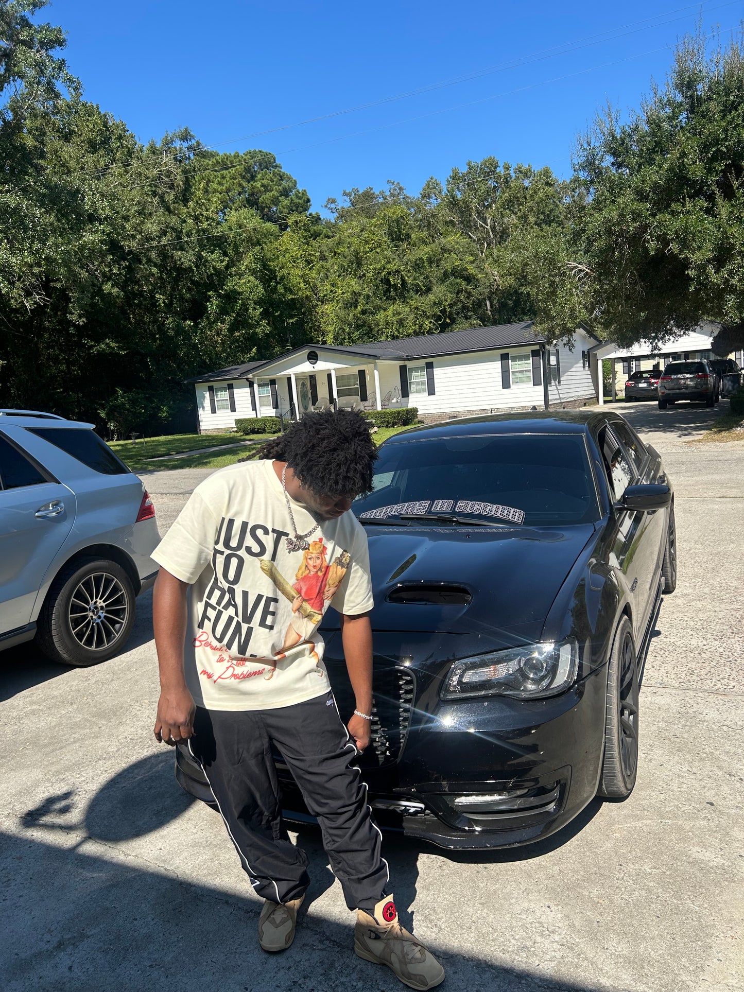 Crème Bag Girl Tee